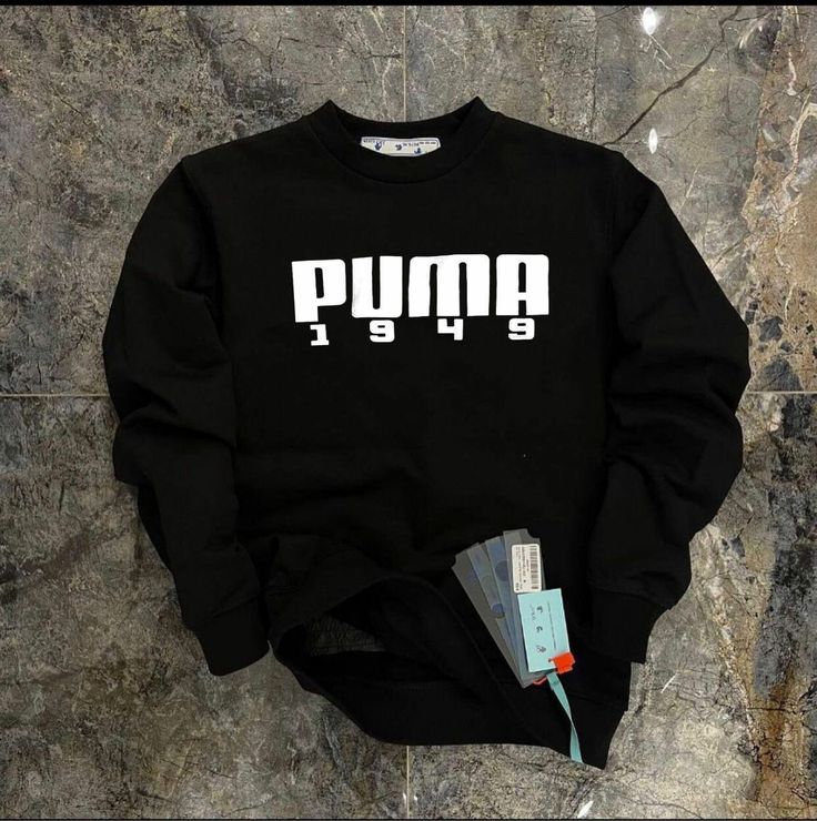 Step up your winter style with our Super Premium Cotton Blend Sweatshirt, crafted from 280 GSM fleece fabric for the perfect balance of warmth and comfort.